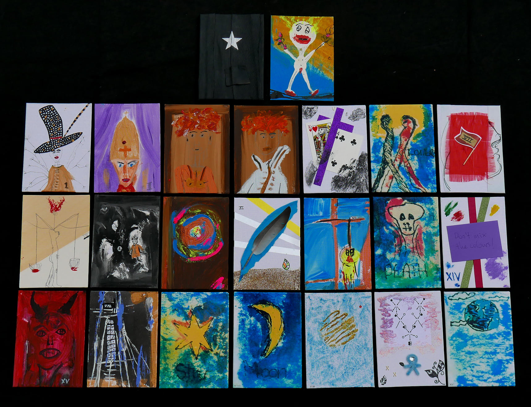 "The Fools' Journey". A set of Tarot cards (major arcana) on canvases, in collaboration with Detlef Trefz and quoting David Bowie.